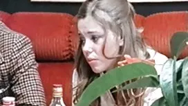 Gà cọ xát âm phim xx ...